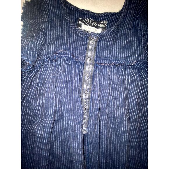Free People Blue Ridge Indigo Chambray Top Size XS - Picture 6 of 9